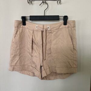 White‎ House Black Market Womens 4 Beige Belted Short